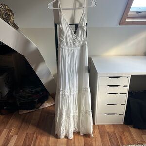Lulu's White Lace Maxi Dress